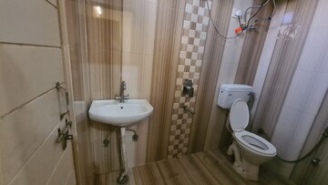 Bathroom in 1 RK Builder Floor at Sector 46 – for Rent