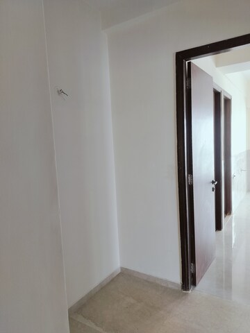 Room in 3 BHK Apartment at Omkar Alta Monte, Malad East – for Rent