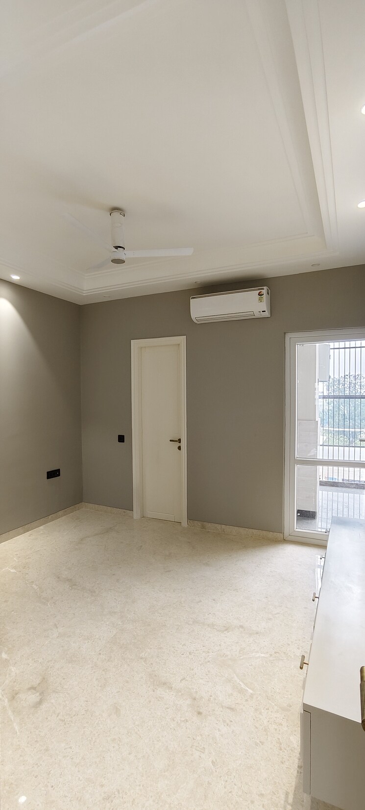 Room, surajmal vihar 3 Bedroom 1800 Sq.Ft. Builder Floor In Surajmal Vihar Delhi 8285007