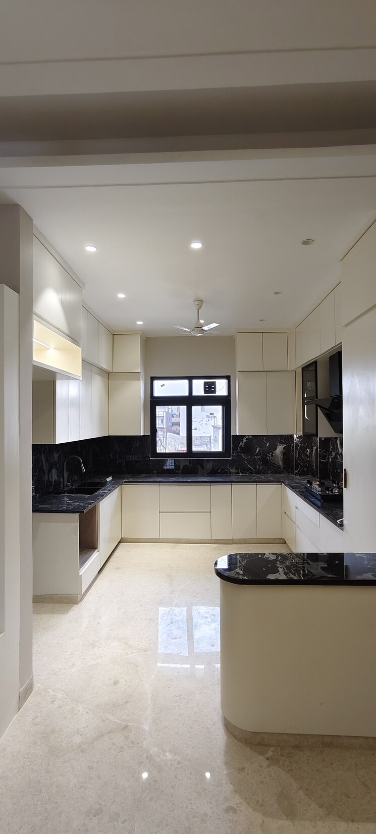 Kitchen, surajmal vihar 3 Bedroom 1800 Sq.Ft. Builder Floor In Surajmal Vihar Delhi 8285007