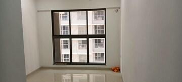 Room in 3 BHK Apartment at Godrej Nest Kandivali, Kandivali East – for Rent
