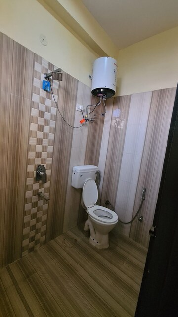 Bathroom in 1 RK Builder Floor at Sector 68 – for Rent