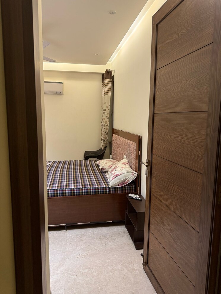 Bathroom, lajpat nagar 4 2 Bedroom 900 Sq.Ft. Builder Floor In Lajpat Nagar 4 Delhi 8285048