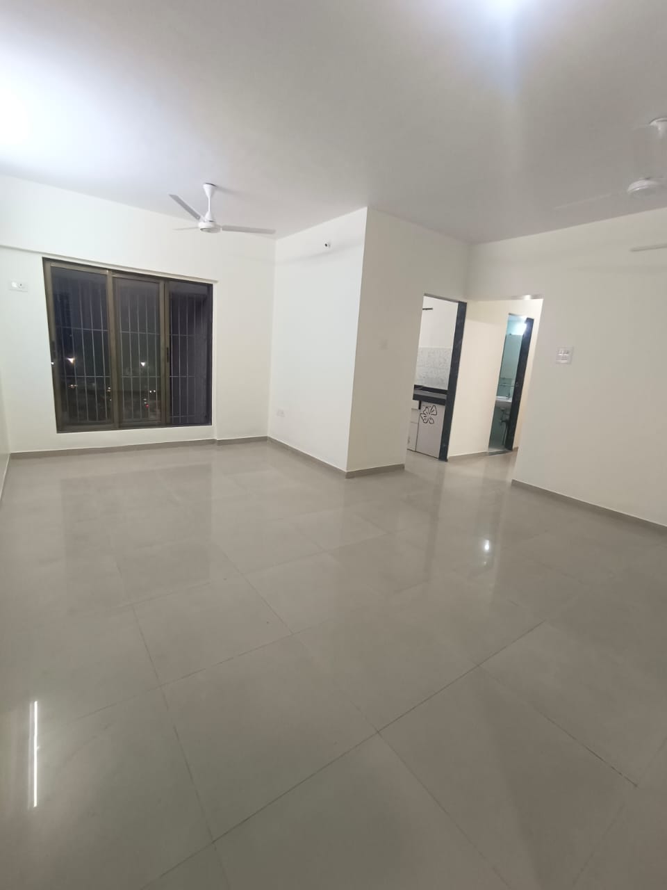 2.5 BHK + Pooja Room Apartment For Sale in Everest World Aspen