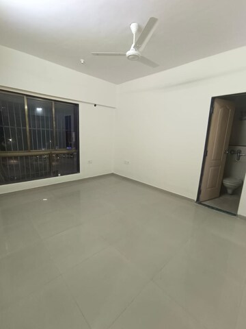 Room in 2.5 BHK Apartment at Everest World Aspen, Dhokali – for Sale