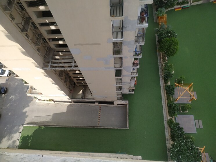  Parking, gaur-city-5th-avenue 2 Bedroom 910 Sq.Ft. Apartment In Sector 4 Greater Noida Greater Noida 8285065