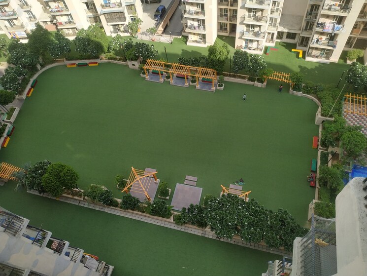  Parking, gaur-city-5th-avenue 2 Bedroom 910 Sq.Ft. Apartment In Sector 4 Greater Noida Greater Noida 8285065