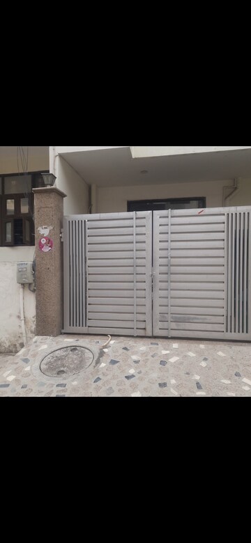 1.5 BHK Builder Floor – Exterior View View at Sector 47 - for Rent