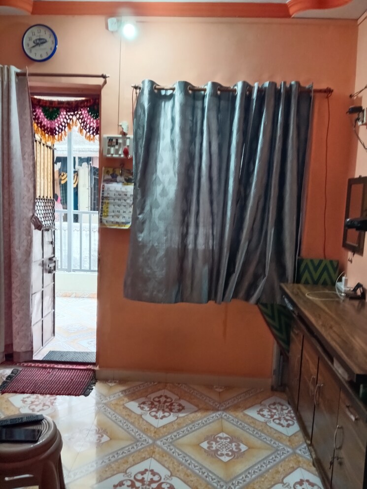 Living Room, kurla west 1 RK 350 Sq.Ft. Apartment In Kurla West Mumbai 8285091