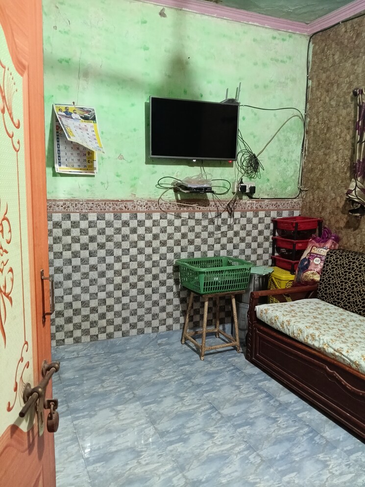 Bedroom, kurla west 1.5 Bedroom 450 Sq.Ft. Apartment In Kurla West Mumbai 8285105