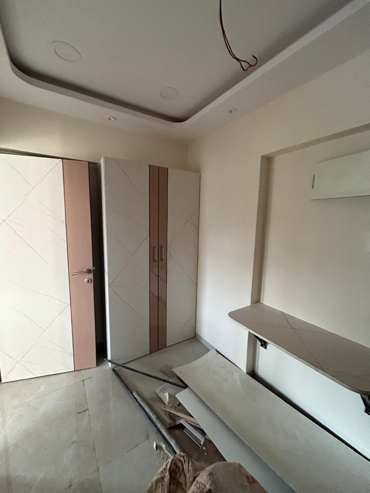 Bedroom, alag-aranya 4 Bedroom 1350 Sq.Ft. Apartment In Naidu Colony Mumbai 8285110