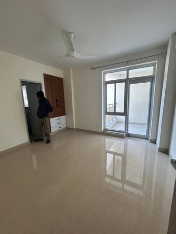 Room in 3 BHK Apartment at Sector 19b Dwarka – for Rent