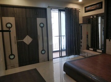 Bedroom in 3 BHK Apartment at Lodha Paradise, Majiwada – for Rent