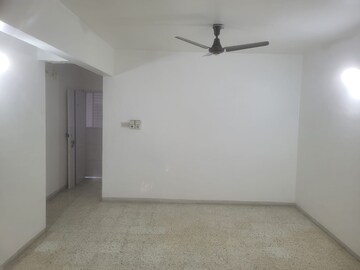 Room in 2 BHK Apartment at Eisha Varsha, Wanowrie – for Rent