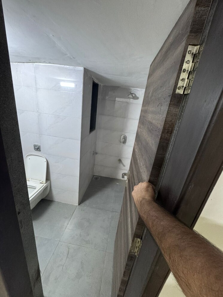 Bathroom, trimurti-krupa-chs 1 Bedroom 450 Sq.Ft. Apartment In Borivali West Mumbai 8285215