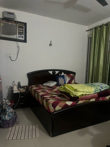 Bedroom in 3 BHK Apartment at Omaxe The Nile, Sector 49 – for Rent