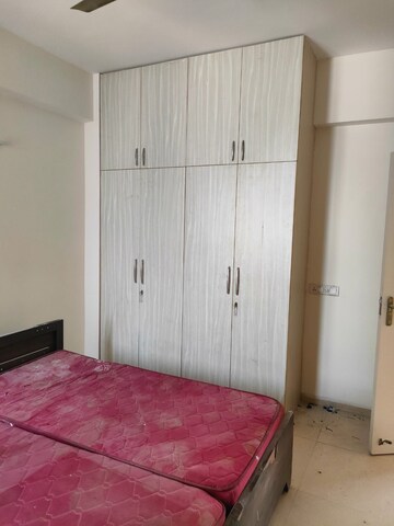 Room in 2 BHK Apartment at Umang Winter Hills, Sector 77 – for Rent