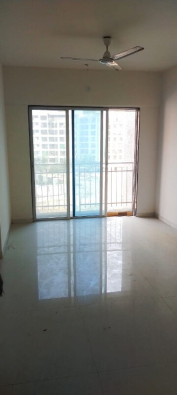 Room in 2 BHK Apartment at Bachraj Lifespace, Virar West – for Rent