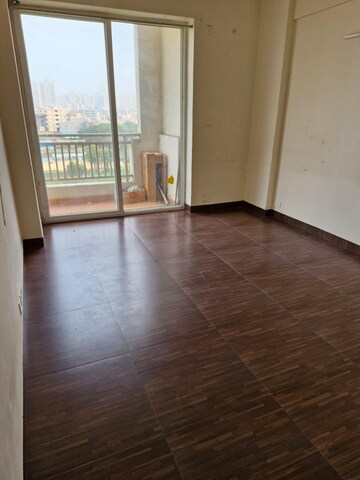 Room in 2 BHK Apartment at Alphacorp Gurgaon One 84, Sector 84 – for Rent