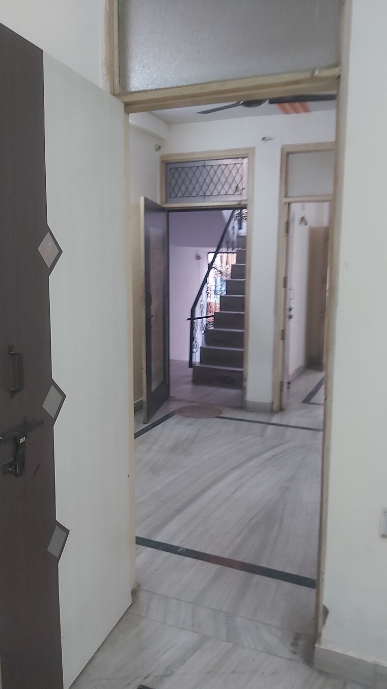 undefined, mayur vihar 2.5 Bedroom 550 Sq.Ft. Builder Floor In Mayur Vihar Delhi 8285403