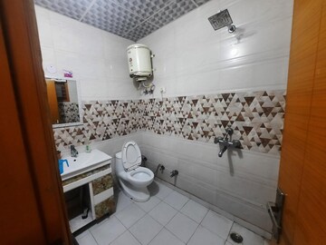 Bathroom in 2 BHK Builder Floor at Sai Enclave Niti Khand, Niti Khand – for Rent