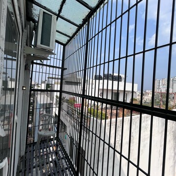 Balcony in 1 BHK Builder Floor at Ansal Sushant Lok I, Sector 43 – for Rent