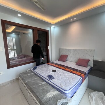 Bedroom in 1 BHK Builder Floor at Ansal Sushant Lok I, Sector 43 – for Rent