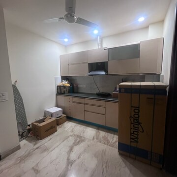 Kitchen in 2.5 BHK Builder Floor at Ansal Sushant Lok I, Sector 43 – for Rent