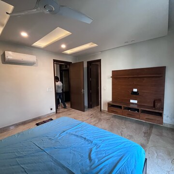 Bedroom in 2.5 BHK Builder Floor at Ansal Sushant Lok I, Sector 43 – for Rent