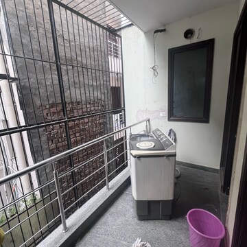 Balcony in 2.5 BHK Builder Floor at Ansal Sushant Lok I, Sector 43 – for Rent
