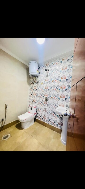 Master Bedroom in 3 BHK Builder Floor at Khirki Extension – for Rent