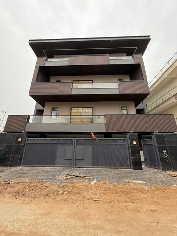 4 BHK Builder Floor – Exterior View View at Srishti Greenfield Homes, Green Fields Colony - for Sale