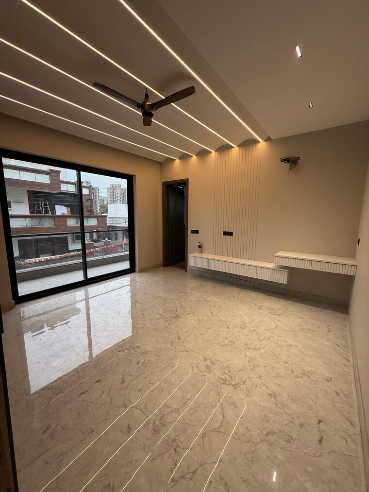 Room, srishti-greenfield-homes 4 Bedroom 4100 Sq.Ft. Builder Floor In Green Fields Colony Faridabad 8285532