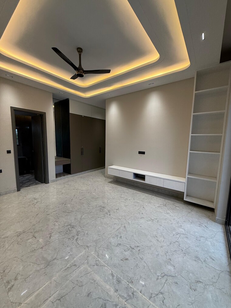 Room, srishti-greenfield-homes 4 Bedroom 4100 Sq.Ft. Builder Floor In Green Fields Colony Faridabad 8285532