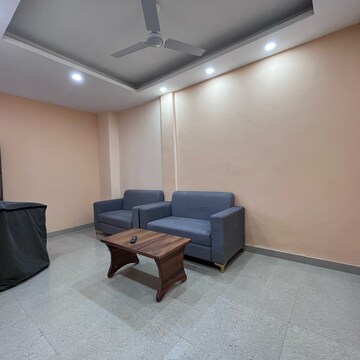 Living Room in 1 BHK Builder Floor at Ansal Sushant Lok I, Sector 43 – for Rent