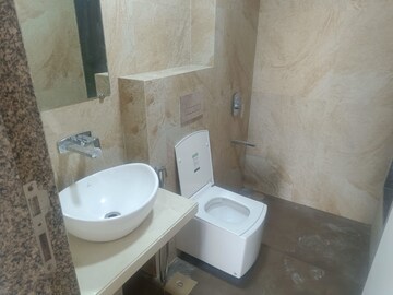 Attached Bathroom in 1 BHK Apartment at Hiranandani Regent Hill, Powai – for Rent