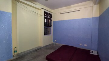 Room in 1 BHK Apartment at Molarband – for Rent