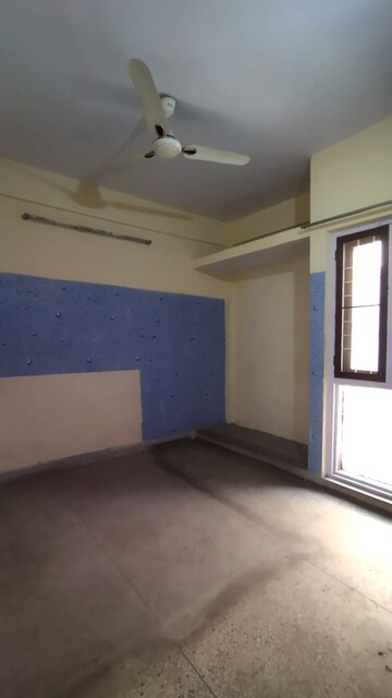 Room in 1 BHK Apartment at Molarband – for Rent
