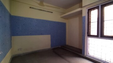Room in 1 BHK Apartment at Molarband – for Rent