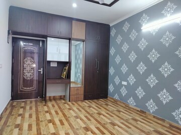Room in 1 RK Apartment at Sarita Vihar – for Rent
