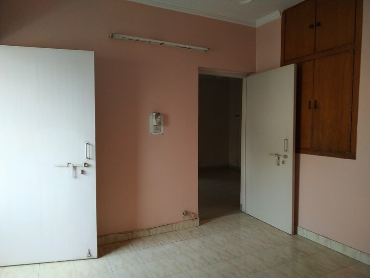 Room, sarita vihar 2 Bedroom 929 Sq.Ft. Apartment In Sarita Vihar Delhi 8285575