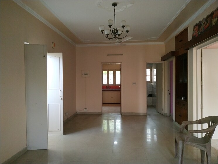 Room, sarita vihar 2 Bedroom 929 Sq.Ft. Apartment In Sarita Vihar Delhi 8285575