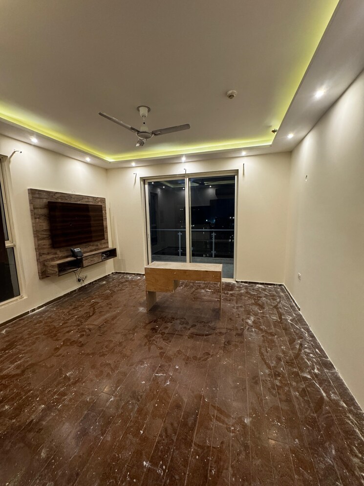 Bedroom, mahindra-luminare 3 Bedroom 2985 Sq.Ft. Apartment In Sector 59 Gurgaon 8285603