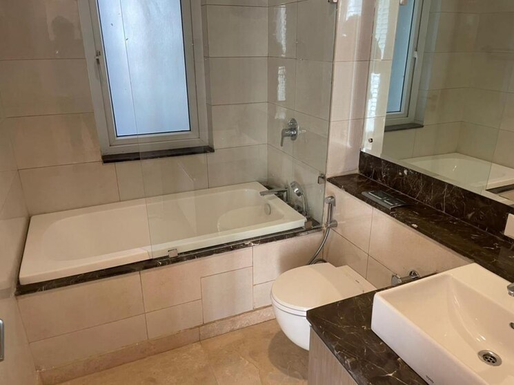 Bathroom, mahindra-luminare 4 Bedroom 3625 Sq.Ft. Apartment In Sector 59 Gurgaon 8285605