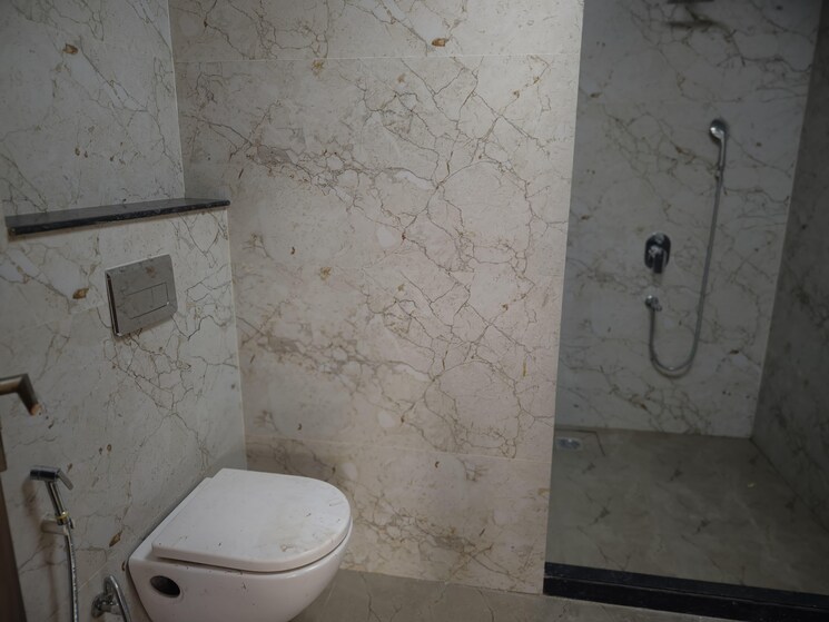 Bathroom, mahindra-luminare 4 Bedroom 3625 Sq.Ft. Apartment In Sector 59 Gurgaon 8285607