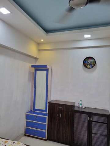 Master Bedroom in 2 BHK Apartment at Khandelwal Omkar Heights, Andheri West – for Rent