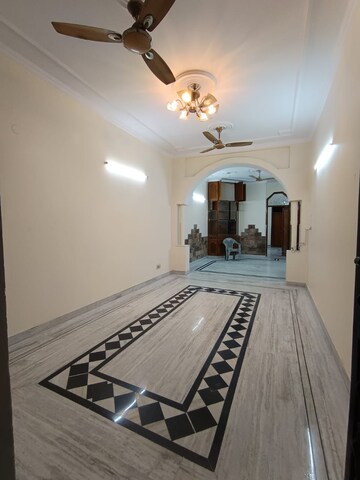 3.5 BHK Builder Floor For Rent in Paschim Vihar