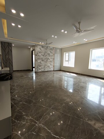 Kitchen in 3.5 BHK Apartment at Paschim Vihar – for Rent