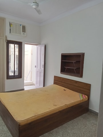 1 BHK Builder Floor For Rent in Green Park Delhi  8285696