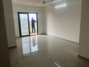 Room in 2 BHK Apartment at Choice Goodwill Crescent, Mundhwa – for Rent